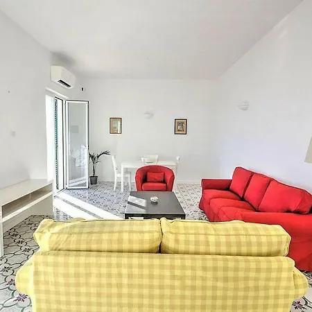 Casa Lone Apartment *